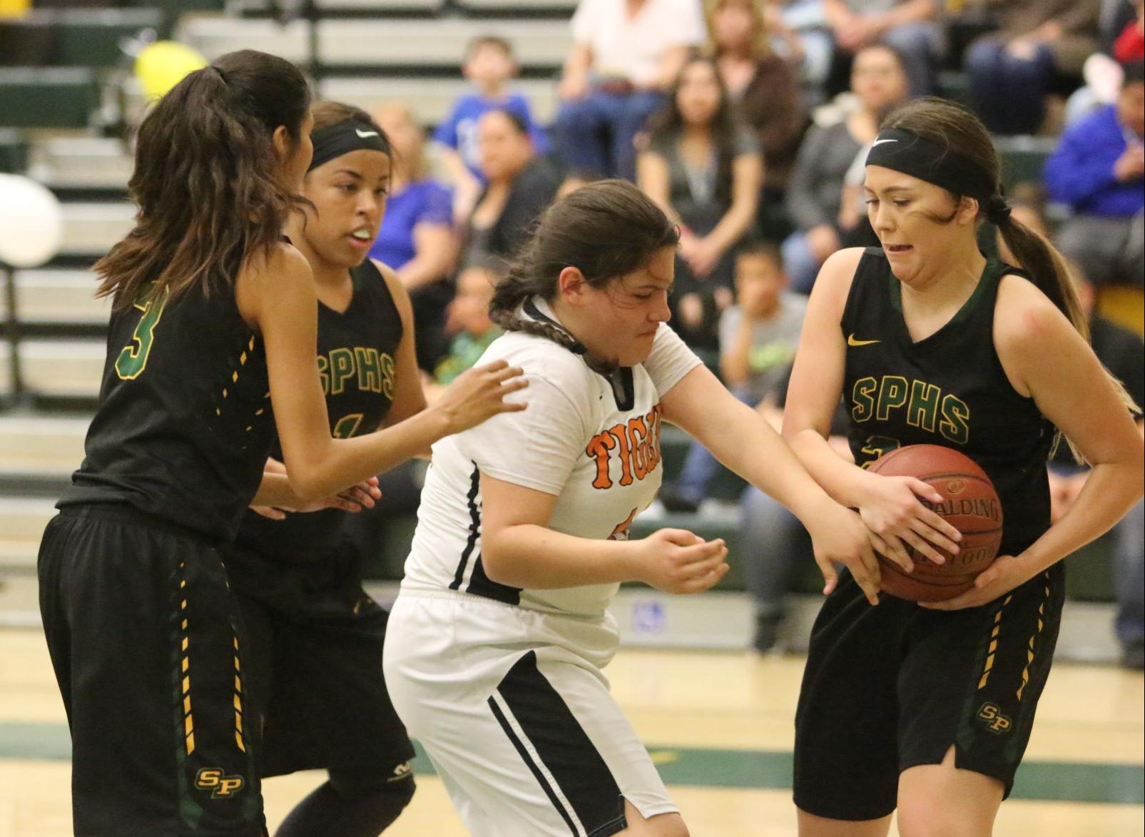 Lady Bears tame Tigers